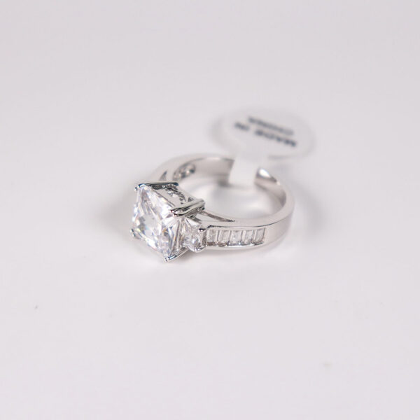 Fashion Jewelry Sterling Silver Gemstones Ring