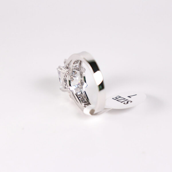 Fashion Jewelry Sterling Silver Gemstones Ring