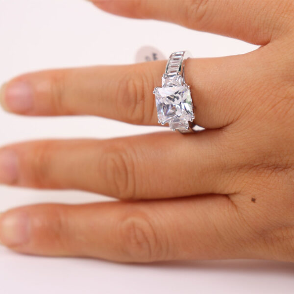 Fashion Jewelry Sterling Silver Gemstones Ring